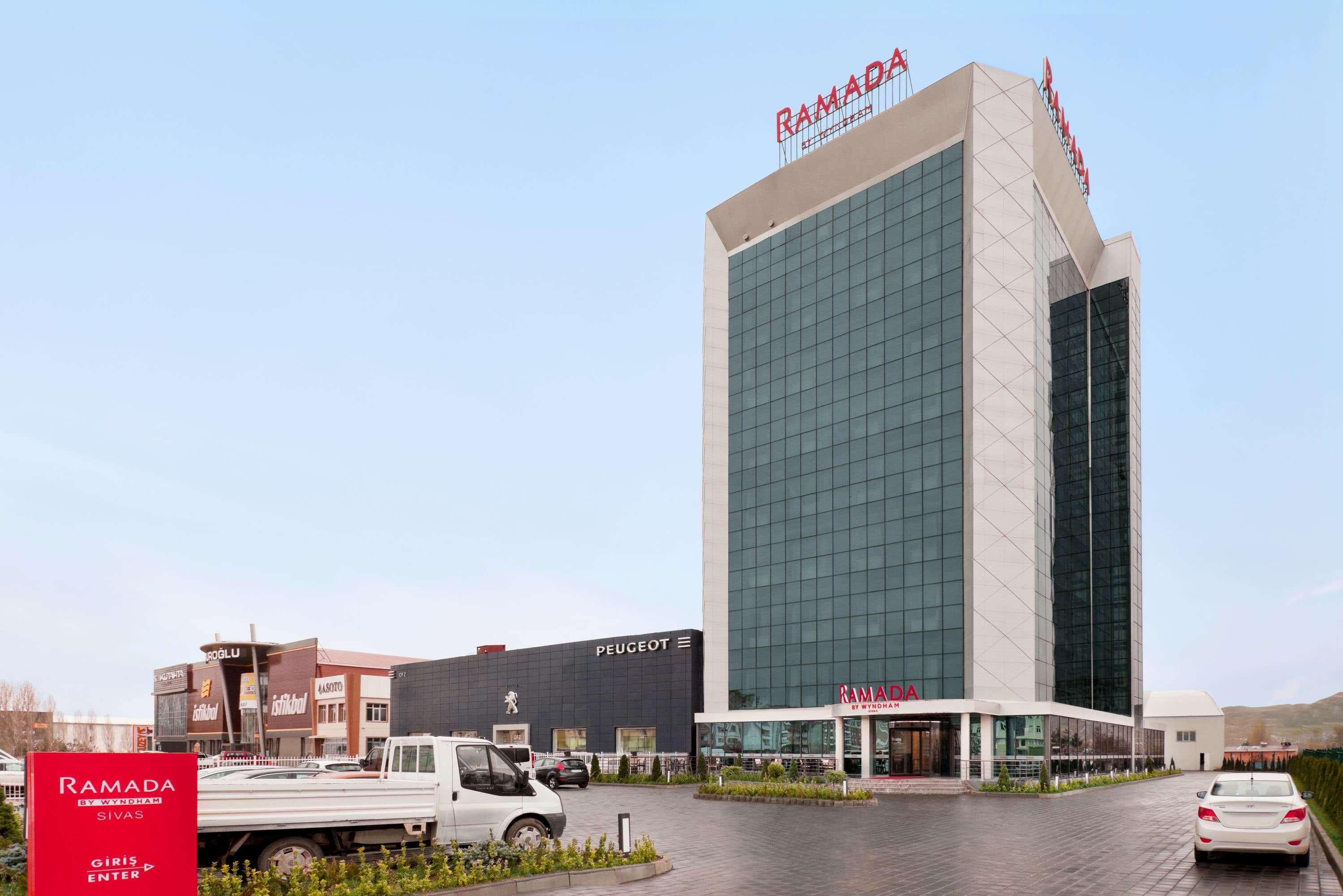 Ramada By Wyndham Sivas Hotel Exterior foto